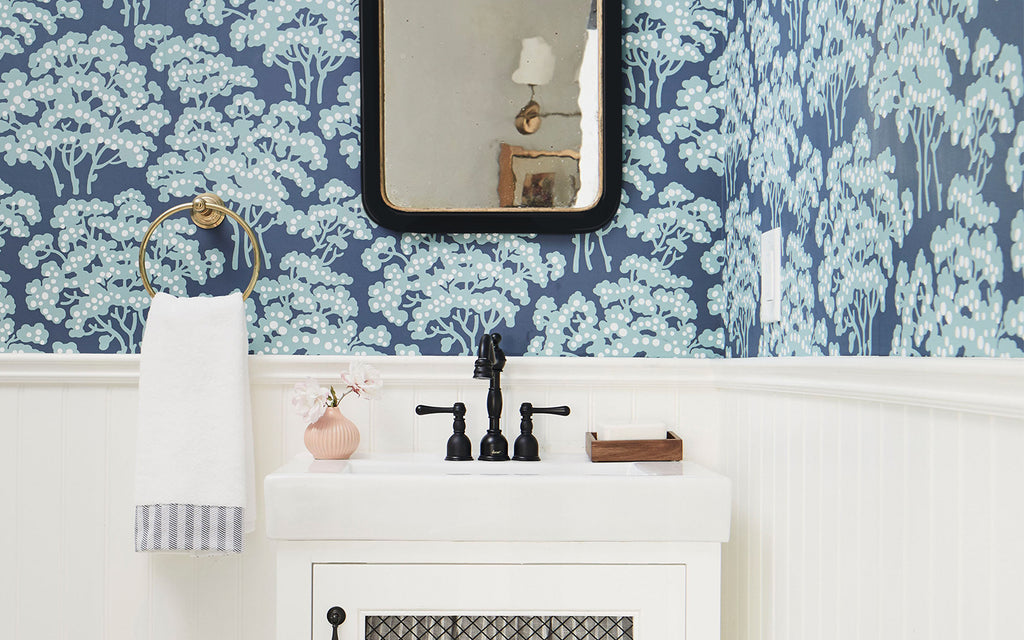 10 Small-Bathroom Decor Ideas With Major Impact